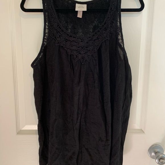 Plus size sleeveless embroidered tank - Picture 1 of 4